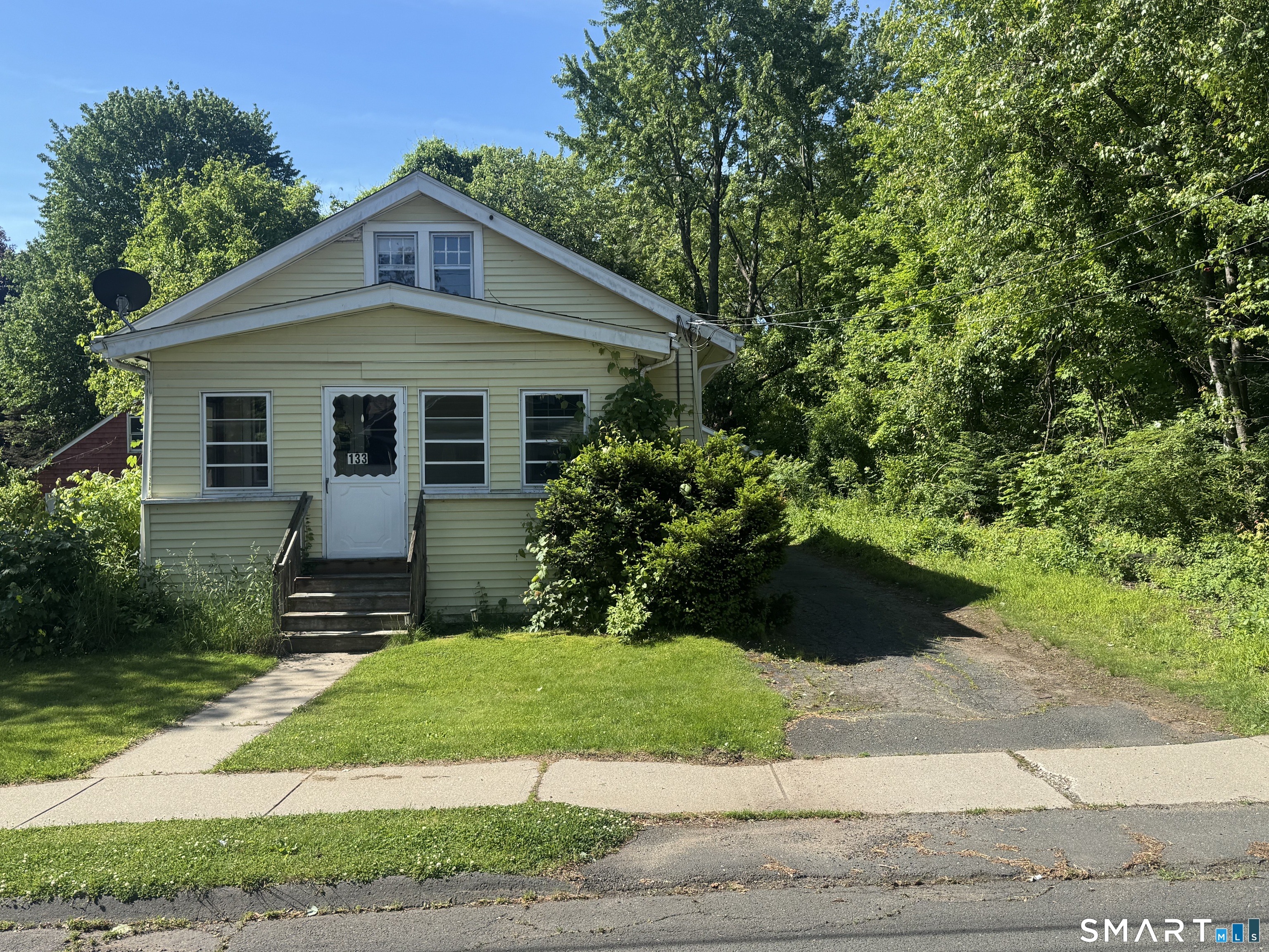 133 Grove Street Windsor Locks CT 06096