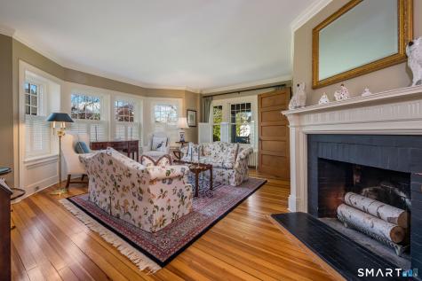 880 Boston Post Road Madison CT 06443