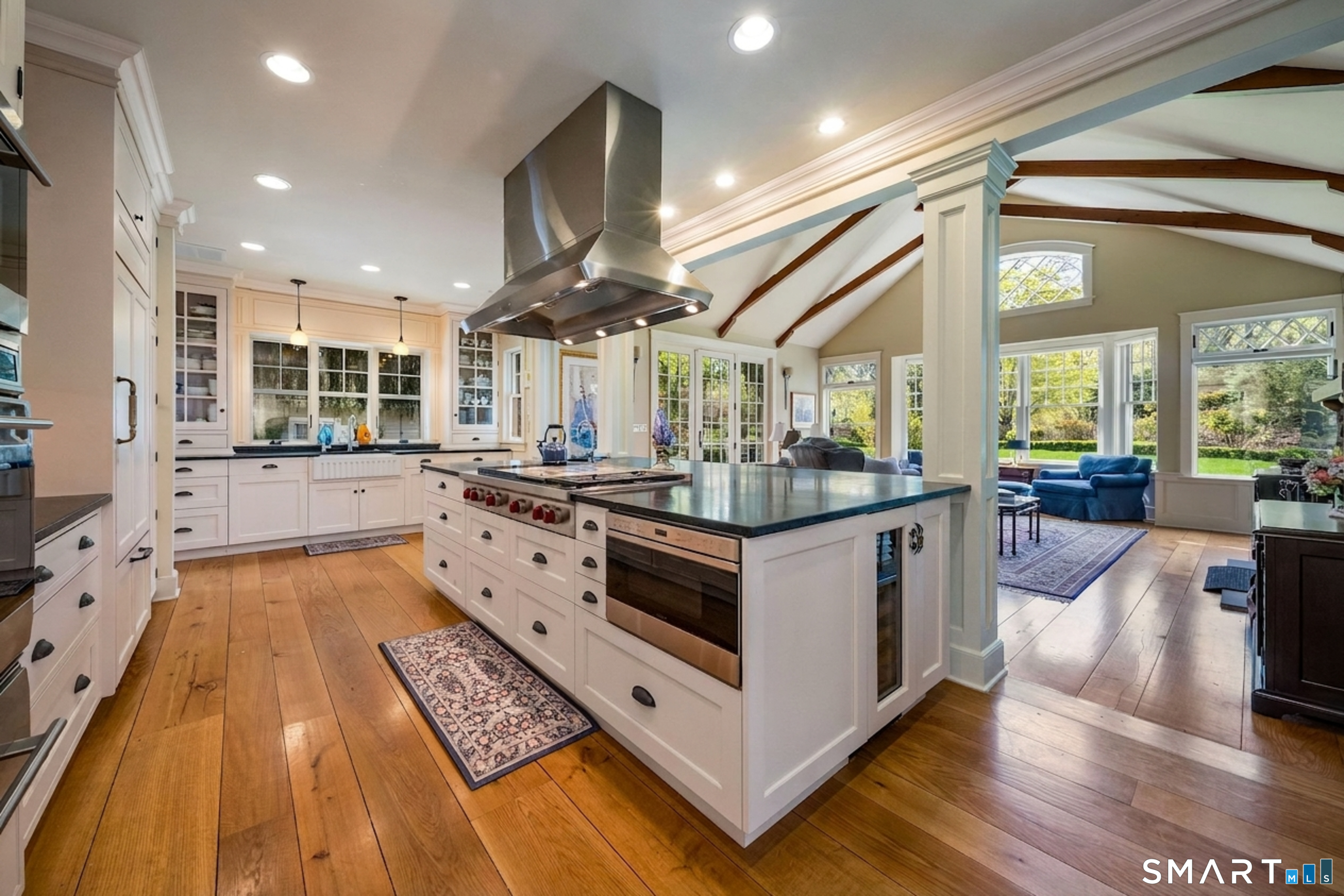 880 Boston Post Road Madison CT 06443