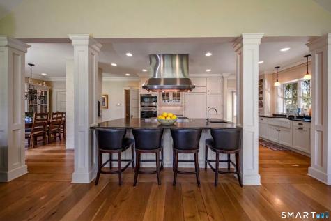 880 Boston Post Road Madison CT 06443
