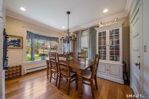880 Boston Post Road Madison CT 06443