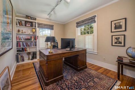 880 Boston Post Road Madison CT 06443
