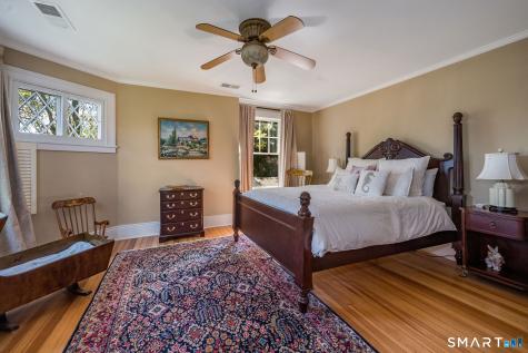 880 Boston Post Road Madison CT 06443