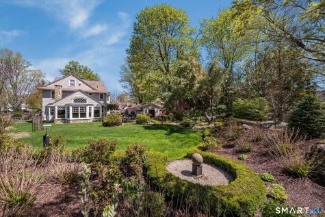 880 Boston Post Road Madison CT 06443