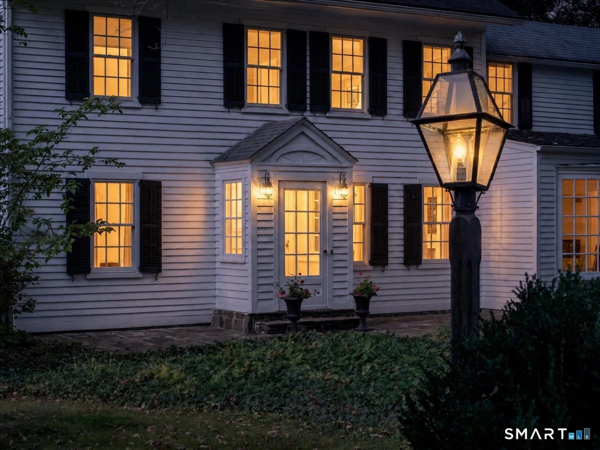 9 Ingham Hill Road Essex CT 06426