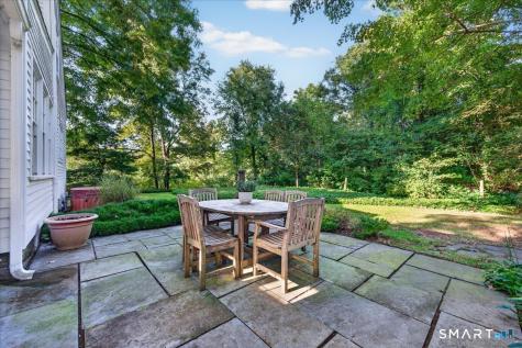 9 Ingham Hill Road Essex CT 06426