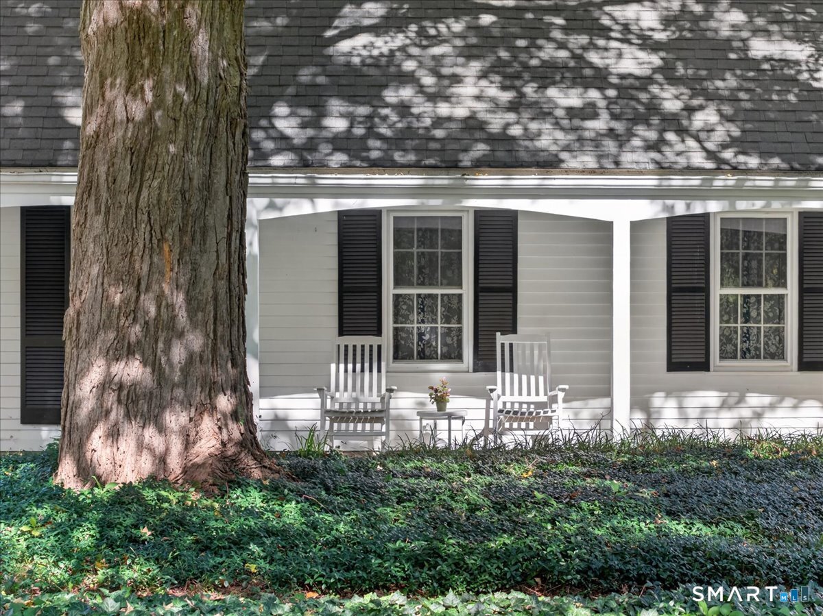 9 Ingham Hill Road Essex CT 06426