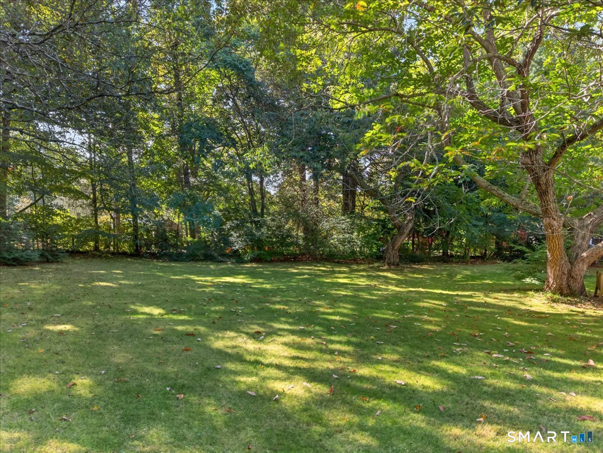9 Ingham Hill Road Essex CT 06426