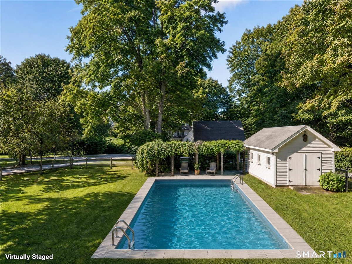 9 Ingham Hill Road Essex CT 06426