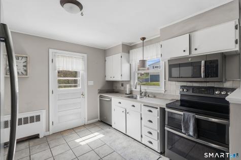 35 Apple Tree Lane Wallingford CT 06492