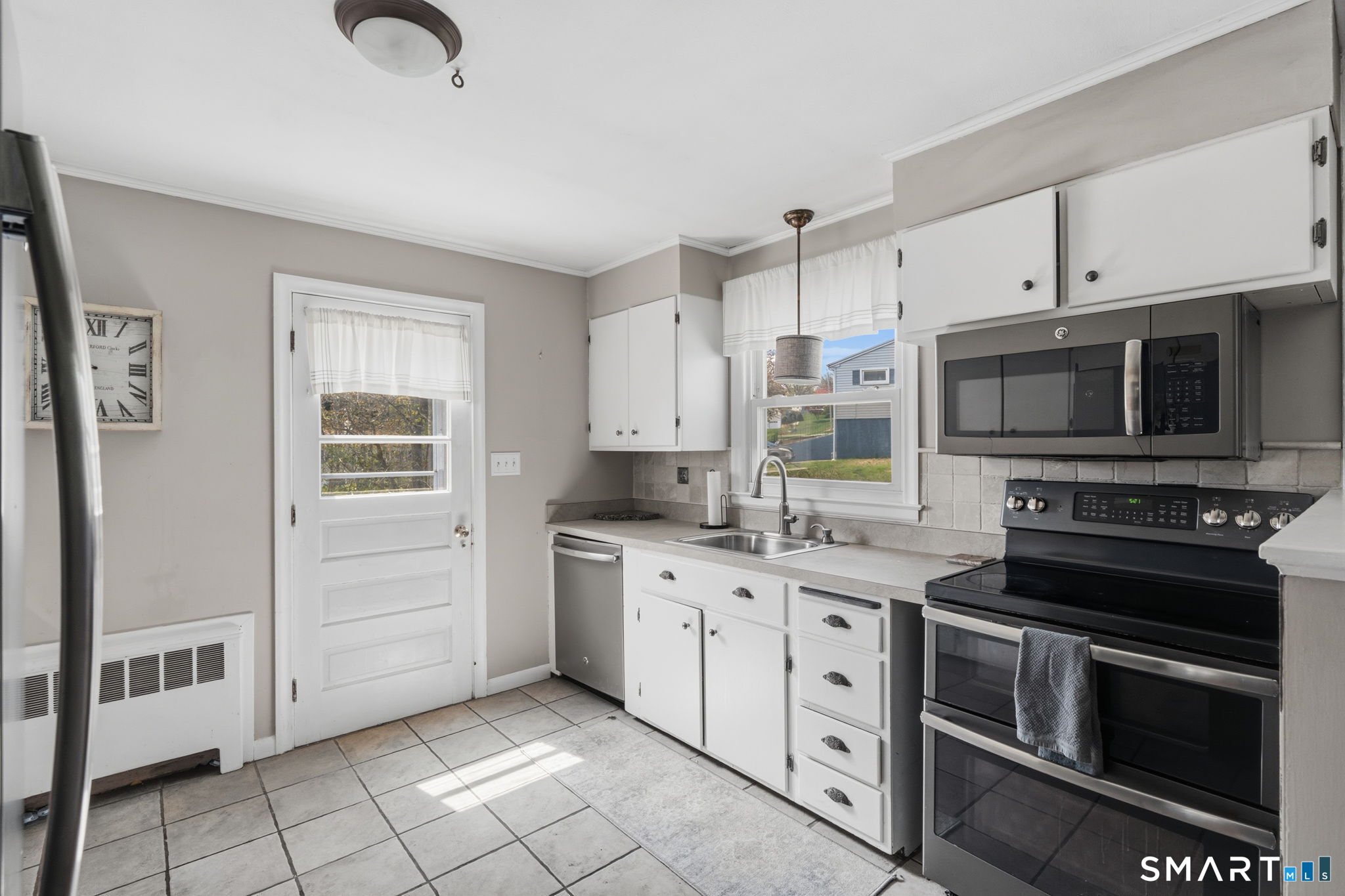 35 Apple Tree Lane Wallingford CT 06492