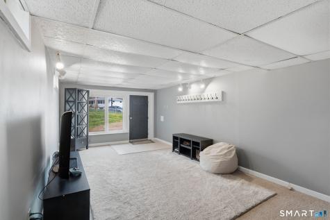 35 Apple Tree Lane Wallingford CT 06492