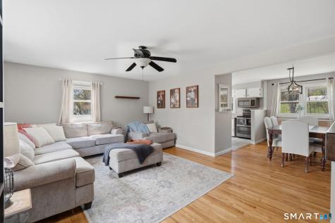 35 Apple Tree Lane Wallingford CT 06492