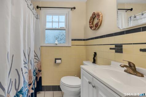 28 Kirkside Avenue Milford CT 06460