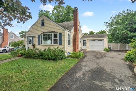 28 Kirkside Avenue Milford CT 06460
