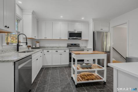 53 Lovers Lane East Lyme CT 06333