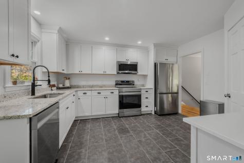53 Lovers Lane East Lyme CT 06333