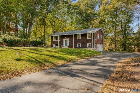 53 Lovers Lane East Lyme CT 06333