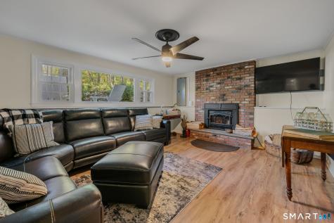 53 Lovers Lane East Lyme CT 06333