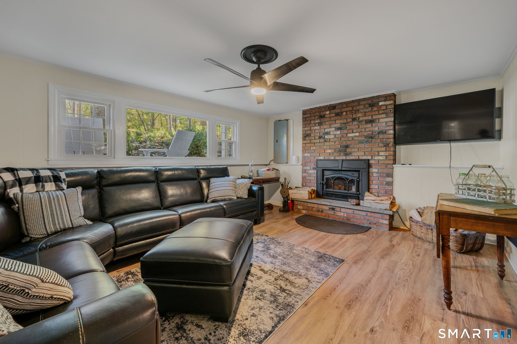 53 Lovers Lane East Lyme CT 06333