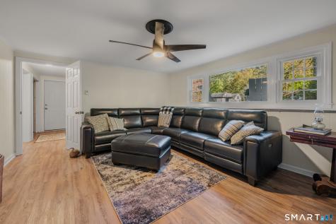 53 Lovers Lane East Lyme CT 06333