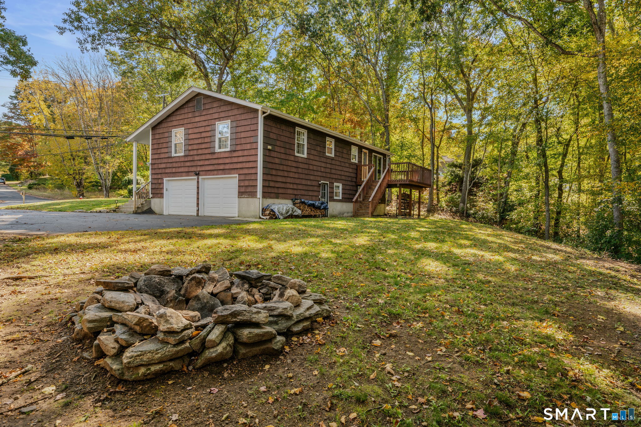 53 Lovers Lane East Lyme CT 06333