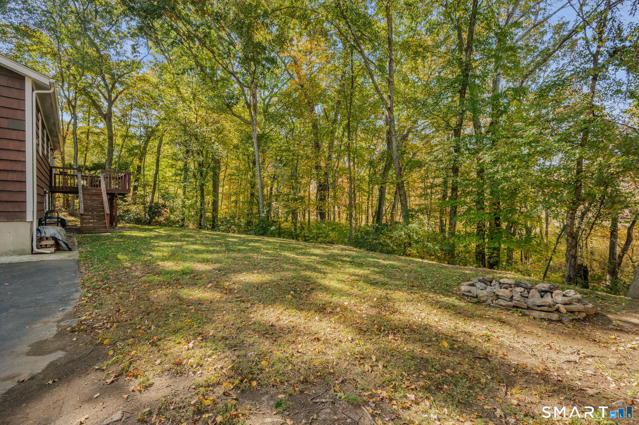 53 Lovers Lane East Lyme CT 06333