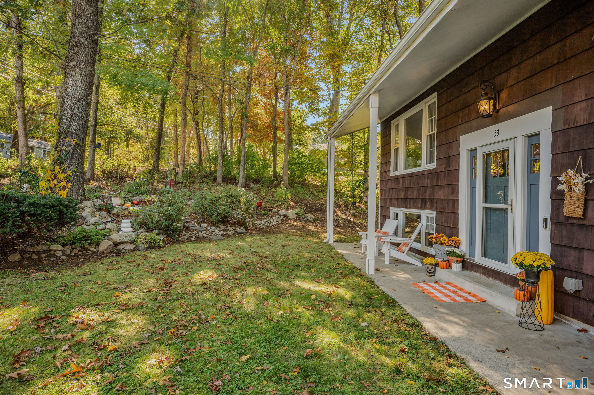 53 Lovers Lane East Lyme CT 06333