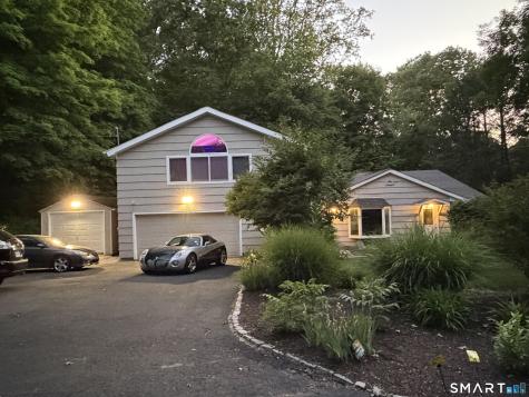 39 Cottage Street Monroe CT 06468