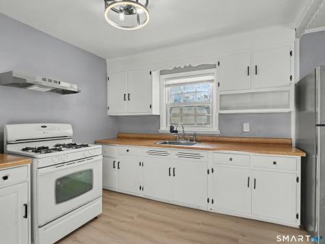 21 Van Buskirk Avenue Stamford CT 06902