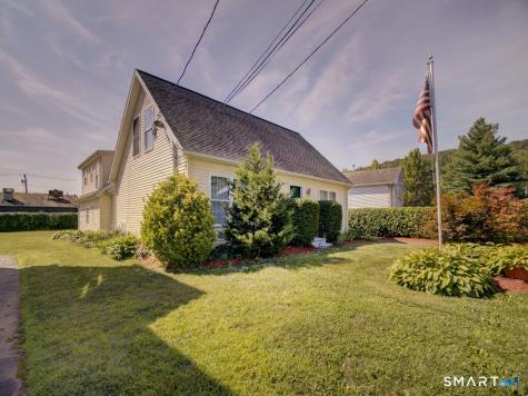 6 Mettler Street Woodbridge CT 06525