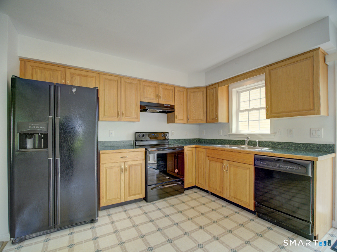 6 Mettler Street Woodbridge CT 06525
