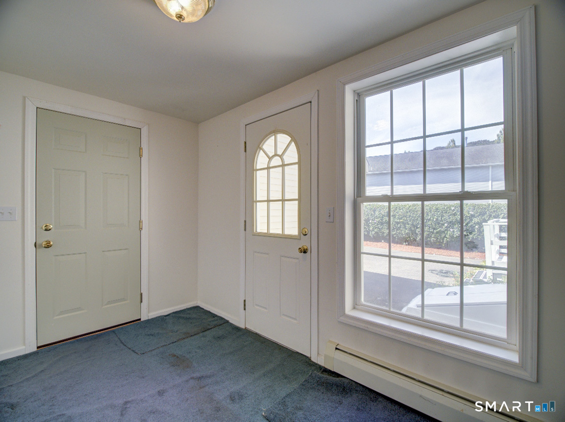 6 Mettler Street Woodbridge CT 06525
