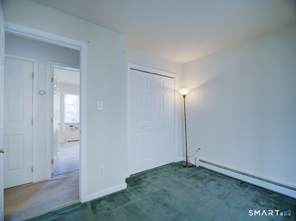 6 Mettler Street Woodbridge CT 06525