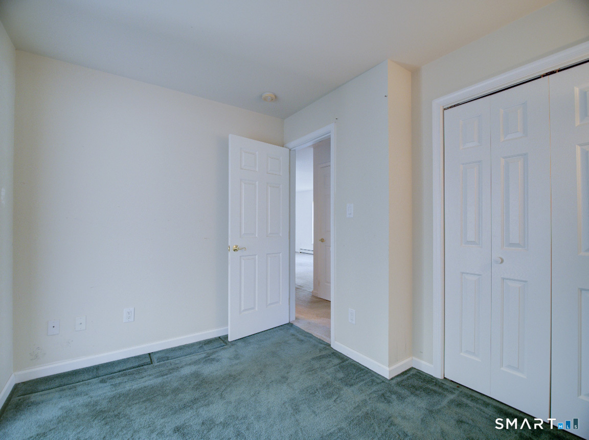 6 Mettler Street Woodbridge CT 06525