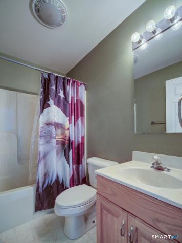 6 Mettler Street Woodbridge CT 06525