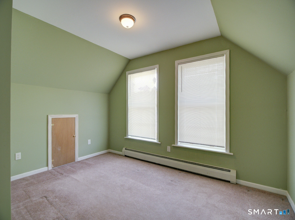 6 Mettler Street Woodbridge CT 06525