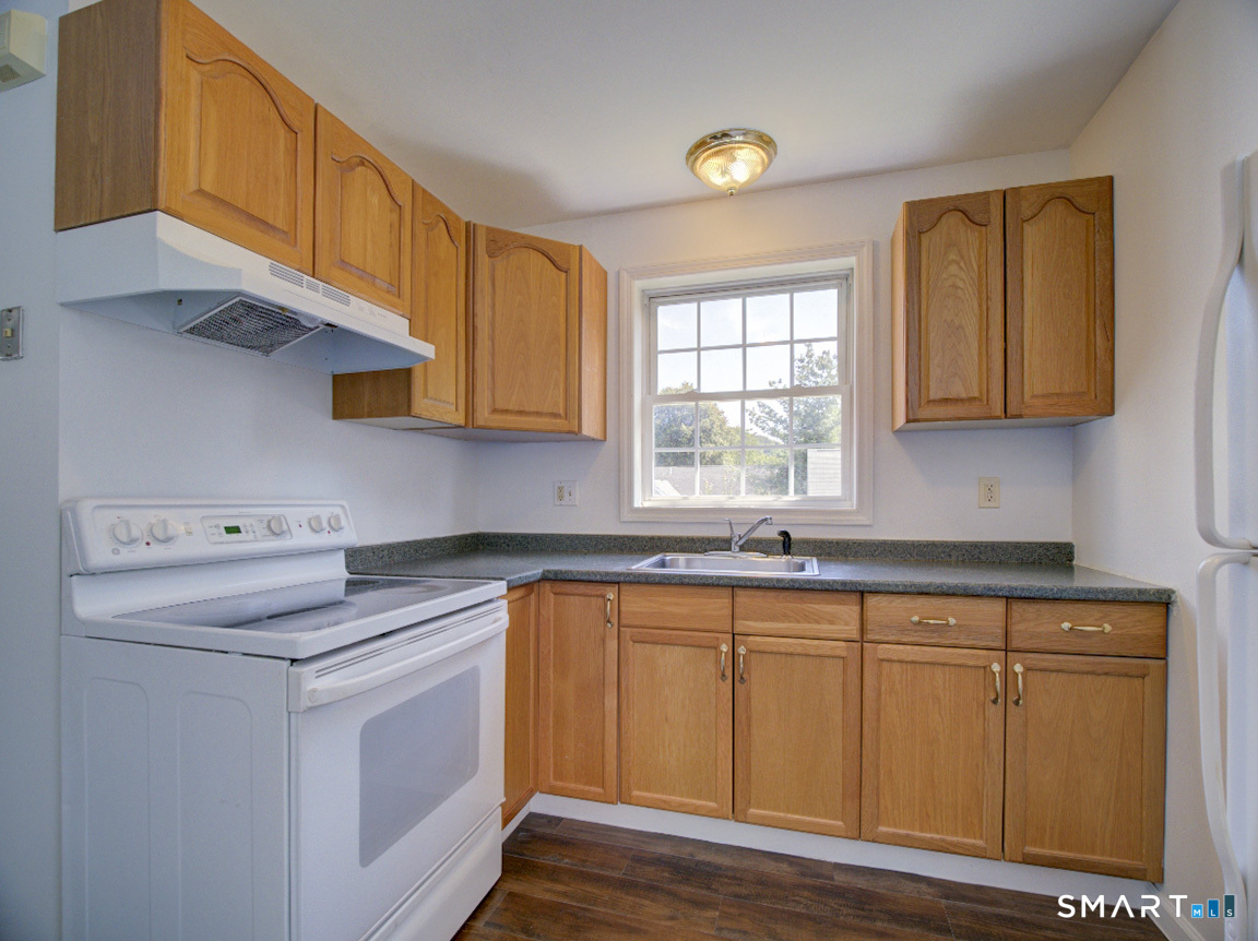6 Mettler Street Woodbridge CT 06525