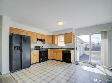 6 Mettler Street Woodbridge CT 06525