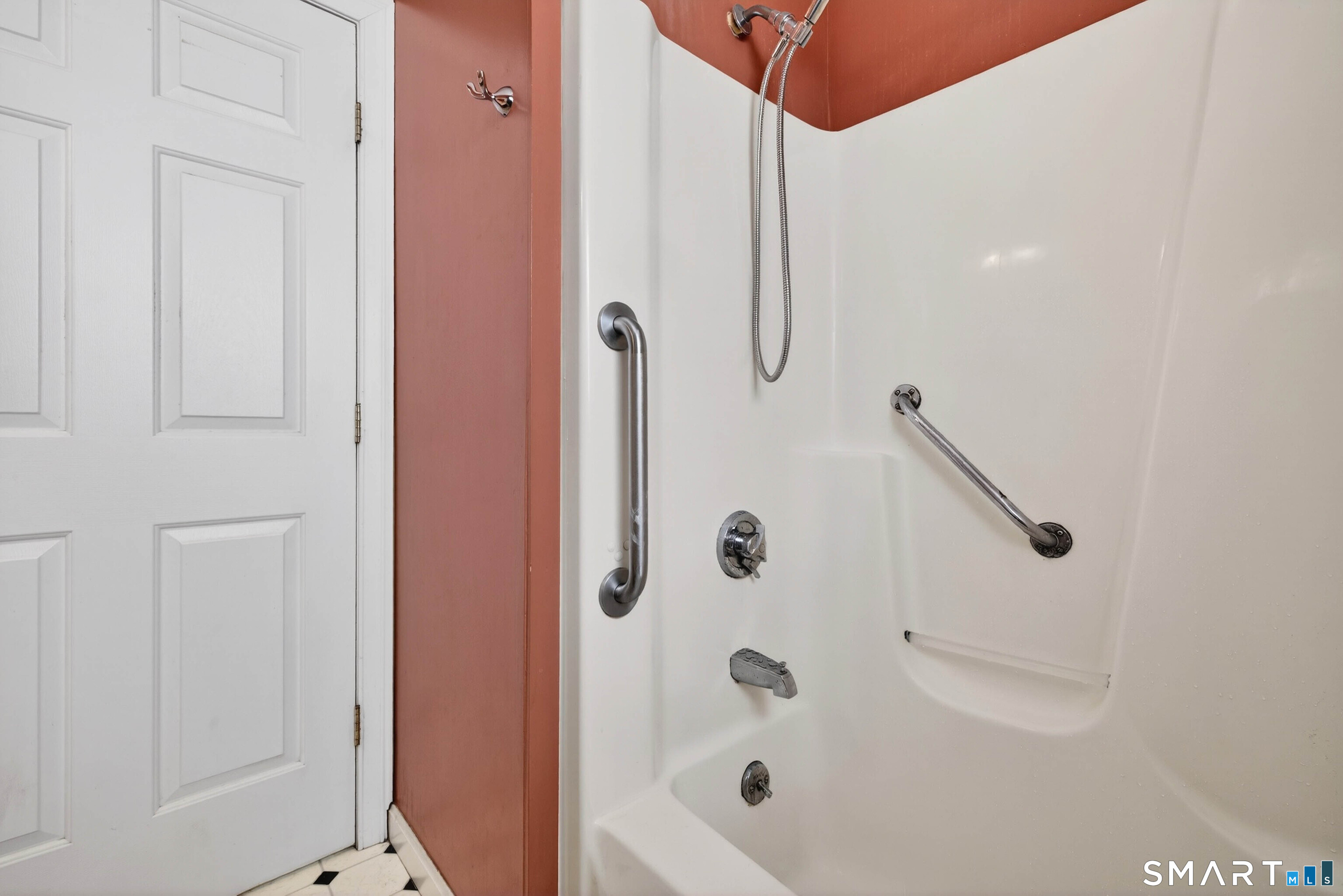 168 Kitemaug Road Montville CT 06382