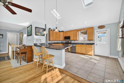 168 Kitemaug Road Montville CT 06382