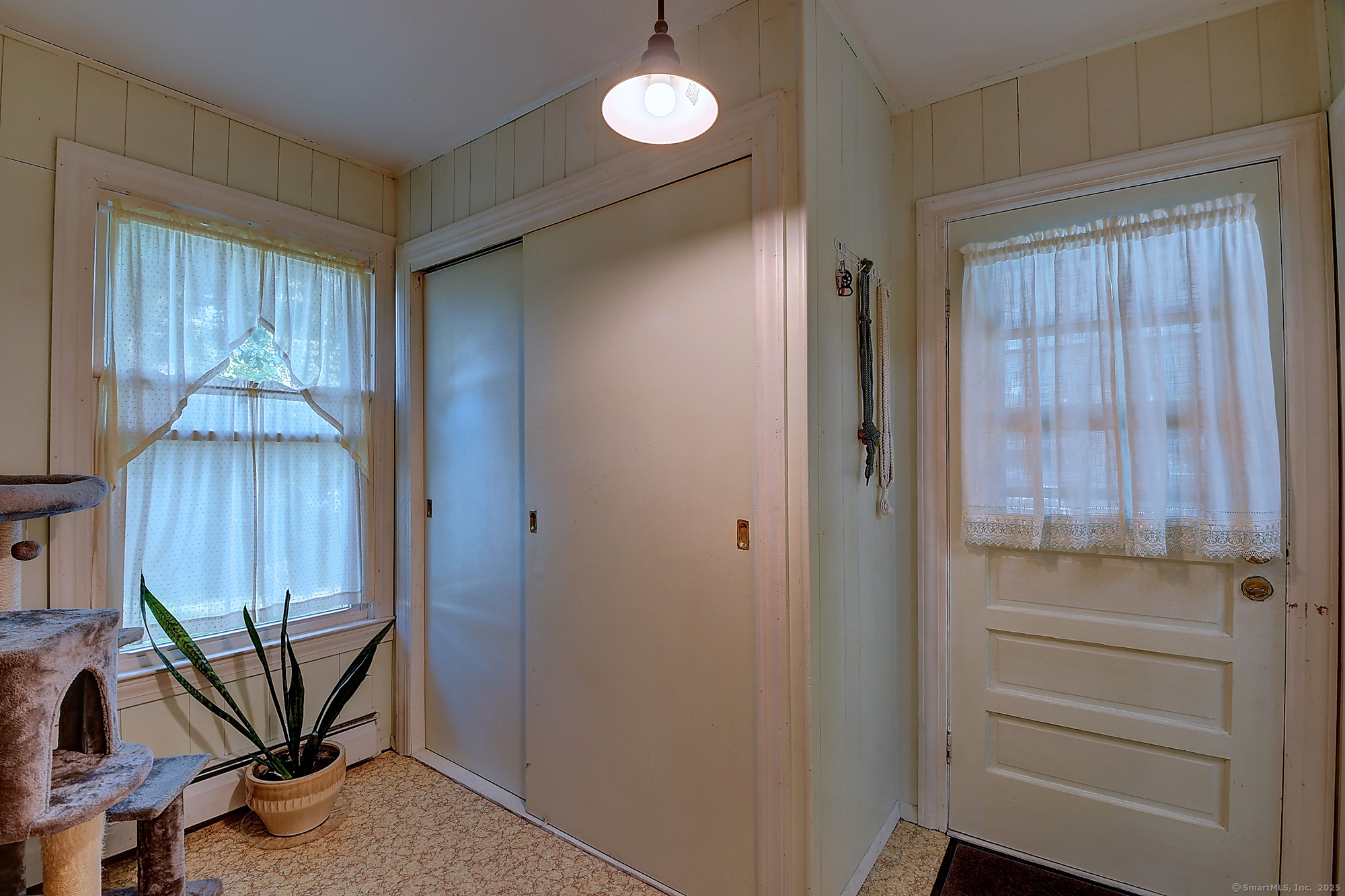 32 Columbus Street East Hartford CT 06108