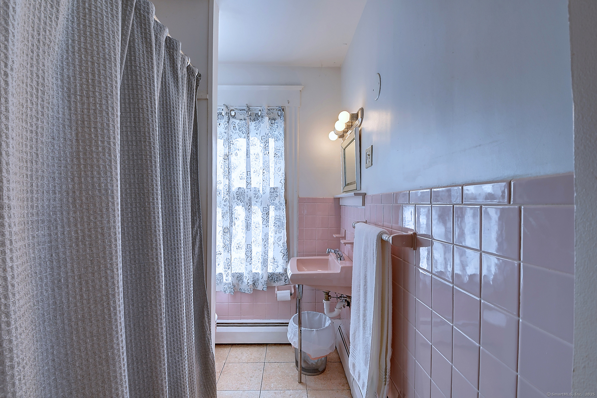 32 Columbus Street East Hartford CT 06108