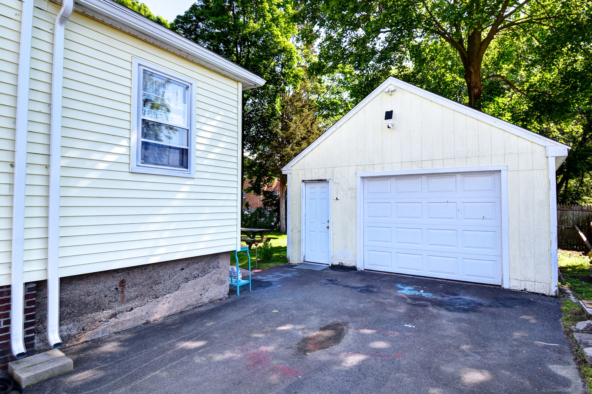 32 Columbus Street East Hartford CT 06108