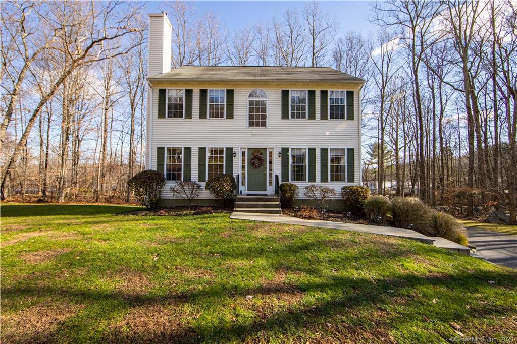 8 Concord Way New Milford CT 06776