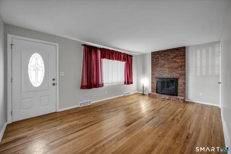 32 Gantley Road Windsor Locks CT 06096