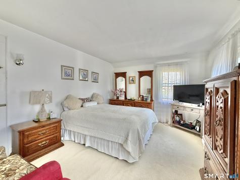31 Hamilton Avenue Stamford CT 06902
