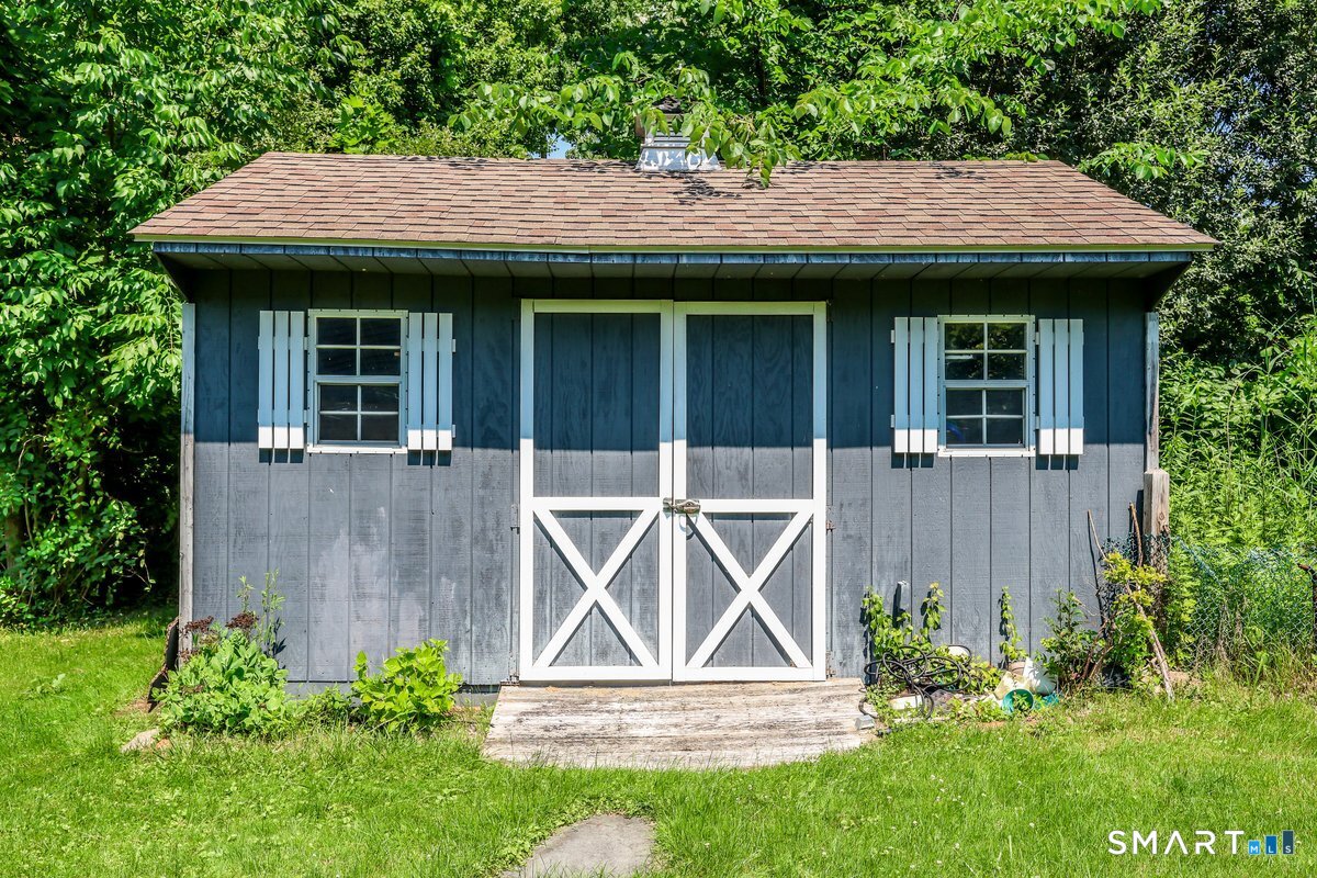 207 Stadley Rough Road Danbury CT 06811