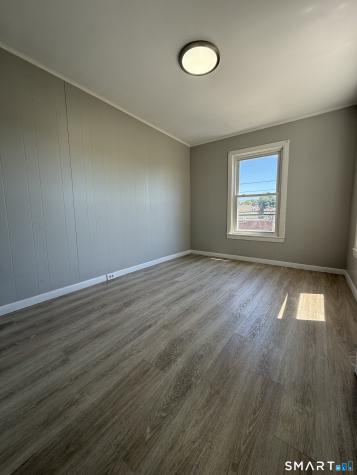 26 Jefferson Avenue New London CT 06320