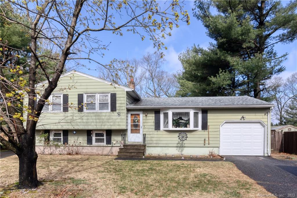 36 Robin Court North Haven CT 06473